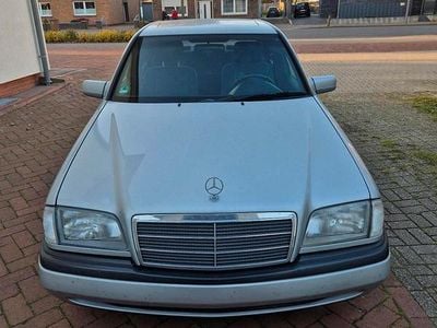 Mercedes C180