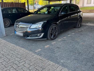 Usata Opel Insignia 140 CV (102 kW) 2014 Nero Station wagon