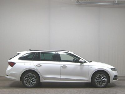 Usata Skoda Octavia Tour 150 CV (110 kW) 2023 Bianco Station wagon