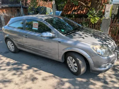 Gebraucht Opel Astra GTC 140 PS (102 kW) 2006 Silber Coupé