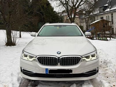 Weiß Gebraucht 2020 BMW 530 Luxury Line Kombi | 32.490 € (Fairer Preis)