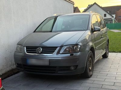 Gebraucht VW Touran 105 PS (77 kW) 2004 Grau Van / Kleinbus