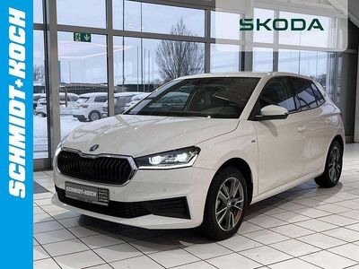 Weiß Gebraucht 2023 Skoda Fabia Tour Limousine | 18.980 € (Fairer Preis)