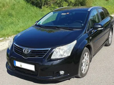 Gebraucht Toyota Avensis Executive 177 PS (130 kW) 2011 Schwarz Kombi
