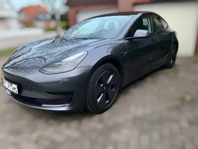 Gebraucht Tesla Model 3 208 kW (283 PS) 2022 Grau Limousine