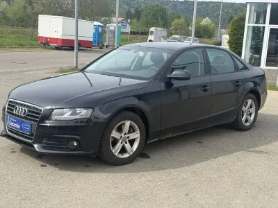 Gebraucht Audi A4 Attraction 120 PS (88 kW) 2010 Schwarz Limousine