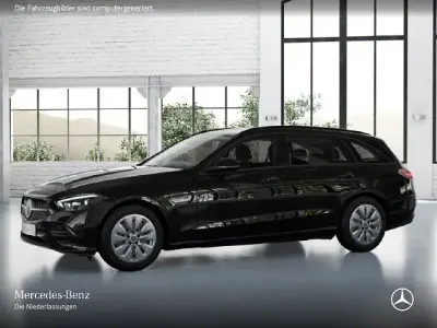 Gebraucht Mercedes C200 204 PS (150 kW) 2023 Schwarz Limousine