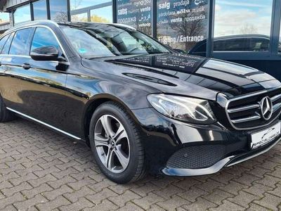 gebraucht Mercedes E220 d T AVANTGARDE - COMAND - 8 x ALU