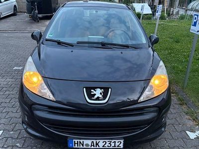 Schwarz Gebraucht 2008 Peugeot 207 Tendance Kombi | 1.999 € (Etwas zu teuer)