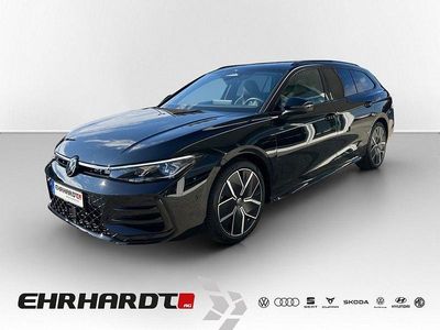 Usata VW Passat R-line 193 CV (141 kW) 2025 Nero Station wagon