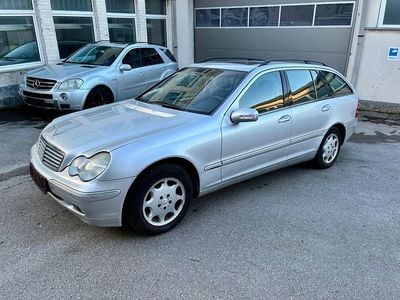 Second-hand Mercedes C200 163 CP (119 kW) 2002 Argintiu Break