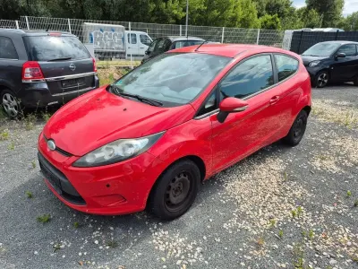 Gebraucht Ford Fiesta 95 PS (69 kW) 2010 Rot