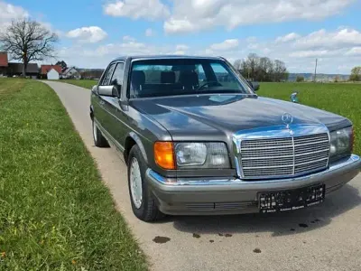 Gebraucht Mercedes 420 204 PS (150 kW) 1986 Grau Limousine