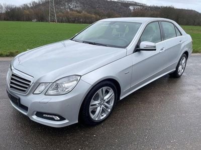 Gebraucht Mercedes E220 Avantgarde 170 PS (125 kW) 2009 Silber Limousine
