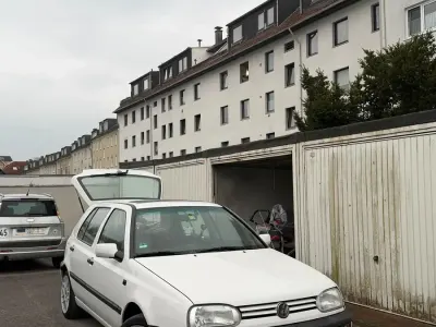 Gebraucht VW Golf III 90 PS (66 kW) 1994 Weiß Kleinwagen