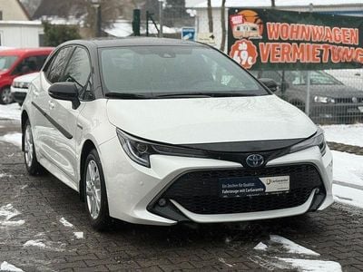 Gebraucht Toyota Corolla Hybrid Club 98 PS (72 kW) 2019 Weiß Limousine