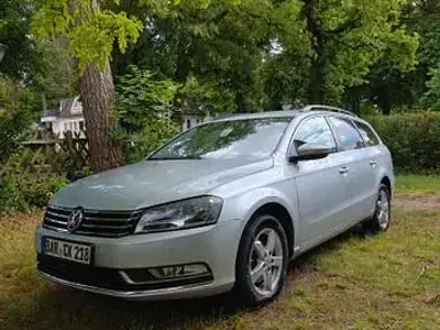 Gebraucht VW Passat Comfortline 140 PS (102 kW) 2012 Silber Kombi