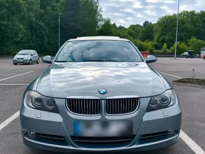 Gebraucht BMW 325 218 PS (160 kW) 2005 Grau Limousine