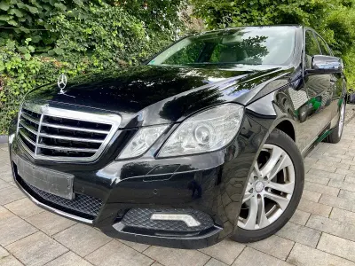 Gebraucht Mercedes E350 Avantgarde 292 PS (214 kW) 2010 Schwarz Limousine