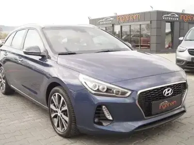 Gebraucht Hyundai i30 Trend 147 PS (108 kW) 2017 Stargazing blue Kombi