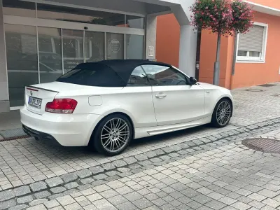 Gebraucht BMW 118 Cabriolet Sport Line 143 PS (105 kW) 2010 Weiß Cabrio