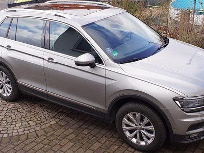 Gebraucht VW Tiguan 190 PS (139 kW) 2019 Silber SUV