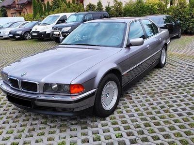 Gebraucht BMW 728 193 PS (141 kW) 1997 Silber Limousine