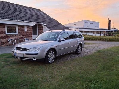 Usata Ford Mondeo 144 CV (105 kW) 2002 Argento Station wagon