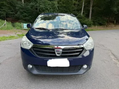 Gebraucht Dacia Lodgy 102 PS (75 kW) 2012 Blau Van / Kleinbus