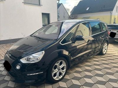 Gebraucht Ford S-MAX Titanium S 163 PS (119 kW) 2015 Schwarz Van / Kleinbus