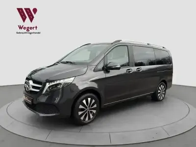 Gebraucht Mercedes V250 190 PS (139 kW) 2024 Grau Van / Kleinbus