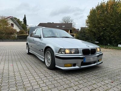 Gebraucht BMW 316 102 PS (75 kW) 1994 Silber Limousine