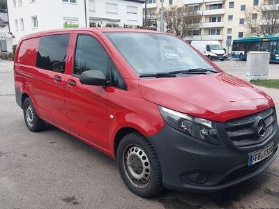 Usata Mercedes Vito 190 CV (139 kW) 2018 Rosso Furgone
