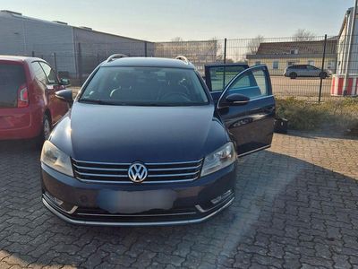 Gebraucht VW Passat Highline 105 PS (77 kW) 2010 Blau Kombi