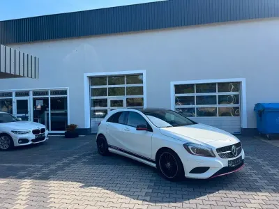 Gebraucht Mercedes A180 AMG line 122 PS (89 kW) 2014 Calcitweiss/zirrusweiss Kleinwagen