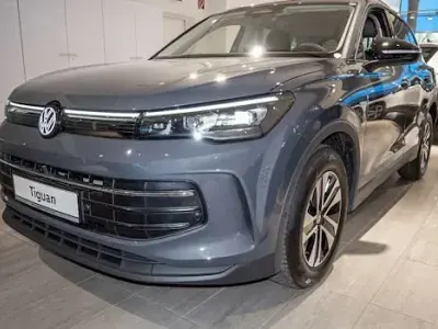 Neu VW Tiguan Life 150 PS (110 kW) 2026 Grau SUV