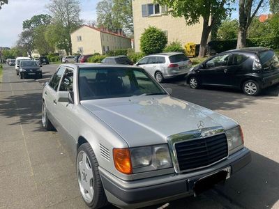 gebraucht Mercedes E300 D Turbo Selten guter Zustand!!!