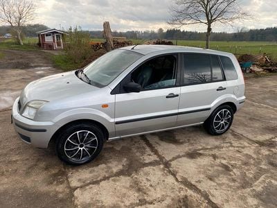 Second-hand Ford Fusion 80 CP (58 kW) 2004 Argintiu Hatchback
