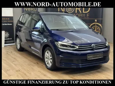 Gebraucht VW Touran Comfortline 150 PS (110 kW) 2020 Blau Van / Kleinbus