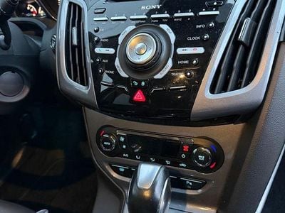 Schwarz Gebraucht 2014 Ford Focus Titanium Kombi | 6.400 € (Fairer Preis)