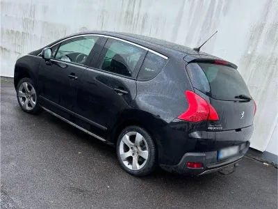 Gebraucht Peugeot 3008 112 PS (82 kW) 2012 Schwarz Kombi