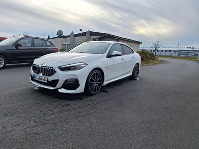 Gebraucht BMW 220 Performance 190 PS (139 kW) 2022 Weiß Coupé