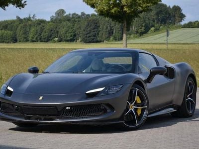 Gebraucht Ferrari 296 829 PS (609 kW) 2023 Grau Coupé