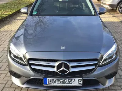 Gebraucht Mercedes C180 Avantgarde 156 PS (114 kW) 2019 Grau Kombi