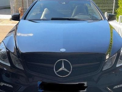 Schwarz Gebraucht 2010 Mercedes E220 Sport Coupé | 12.000 € (Etwas zu teuer)