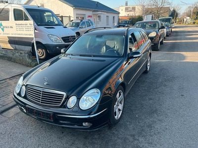 Usata Mercedes E270 177 CV (130 kW) 2003 Nero Station wagon