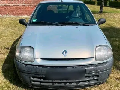 Gebraucht Renault Clio II 58 PS (42 kW) 1998 Grau Kleinwagen
