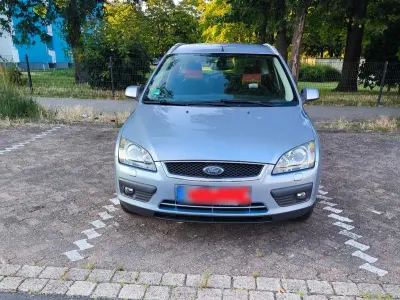 Gebraucht Ford Focus 105 PS (77 kW) 2005 Blau Kombi