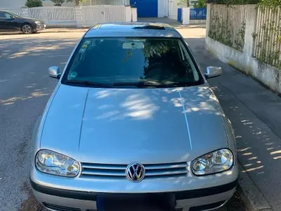 Gebraucht VW Golf IV 90 PS (66 kW) 2001 Silber Kleinwagen