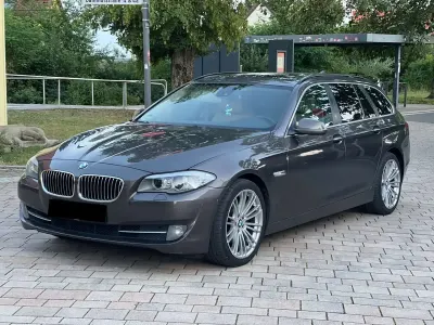 Gebraucht BMW 530 258 PS (189 kW) 2012 Braun Kombi